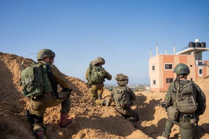 Israel detiene ataques en Gaza: Trump advierte a Hamas sobre rehenes