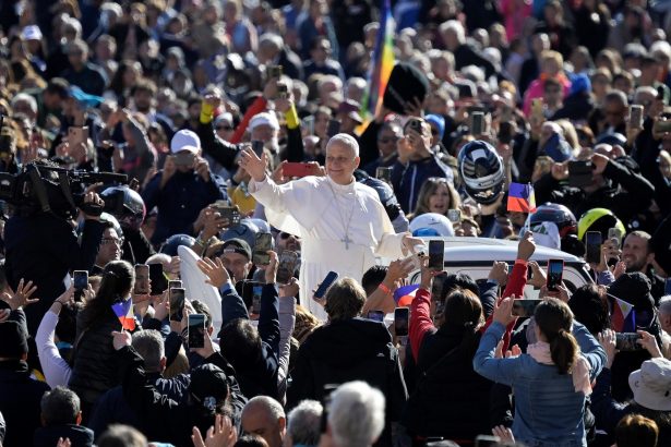 El Papa aboga por un cese del fuego en Gaza y una paz duradera