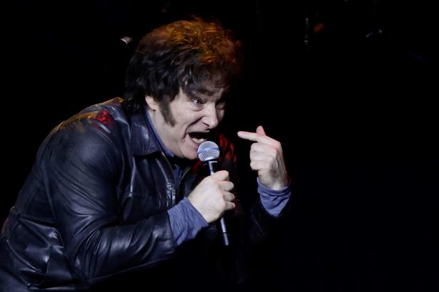 Milei en modo rockstar: ‘Estamos a mitad de camino, no aflojen