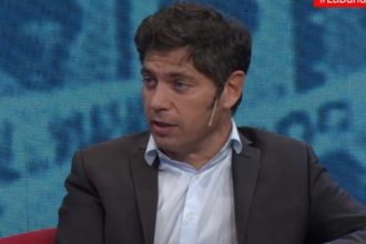 Axel Kicillof ironiza sobre la locura de Milei y Trump en la boleta