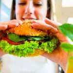 ¿Por qué en Argentina hamburguesas y salchichas mantienen su nombre?