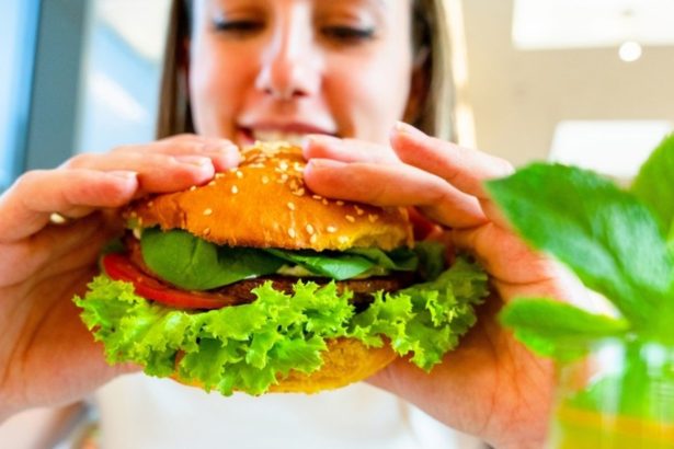 ¿Por qué en Argentina hamburguesas y salchichas mantienen su nombre?