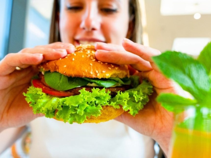 ¿Por qué en Argentina hamburguesas y salchichas mantienen su nombre?