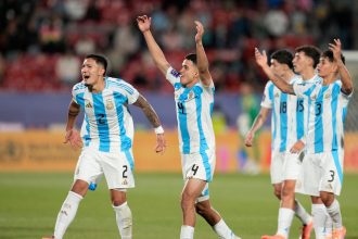 Argentina brilla en el Mundial Sub-20: derrota a México y va por Colombia