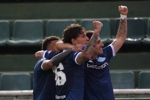 Racing brilla en el Sur: Triunfo trabajado ante Banfield