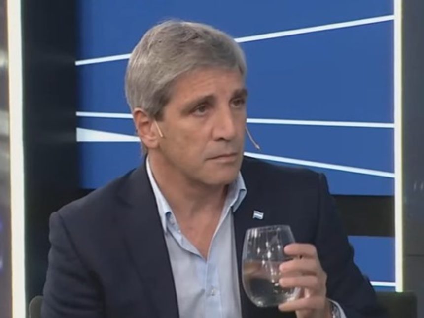 Luis Caputo: EE. UU. listo para seguir comprando pesos en el mercado