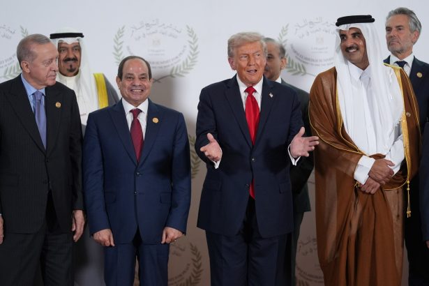 El Gobierno propone enviar tropas a Trump para misión de paz en Gaza