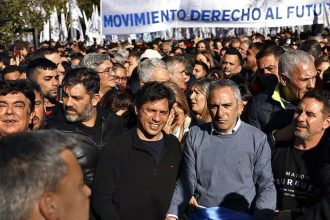 Día de la Lealtad: Kicillof se une a Cristina y luego brilla solo
