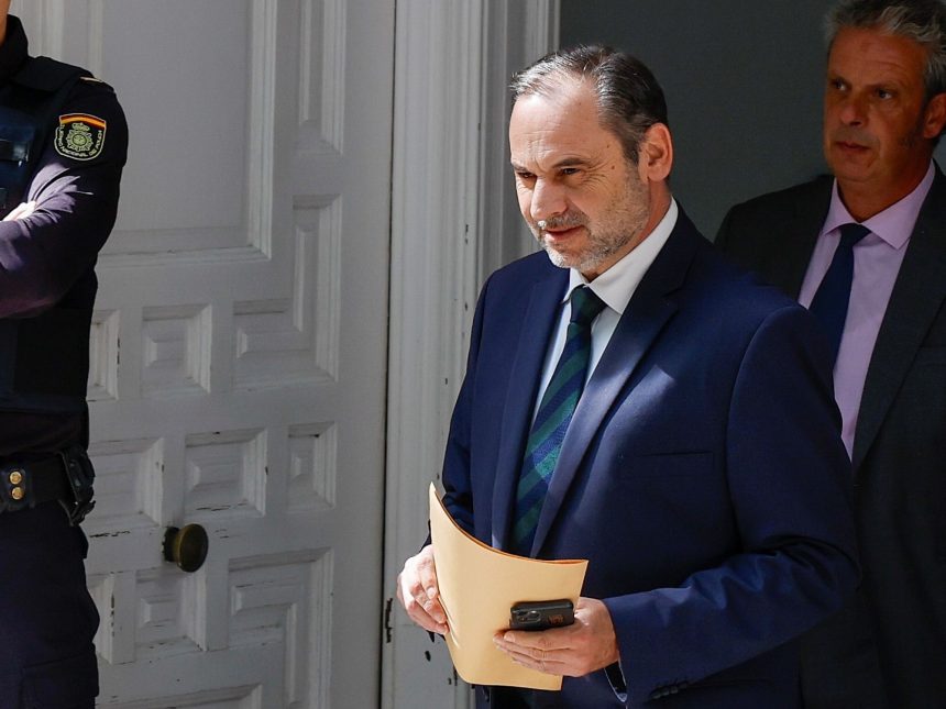 Escándalo en el PSOE: Ex ministro de Sánchez evade declarar ante el TS