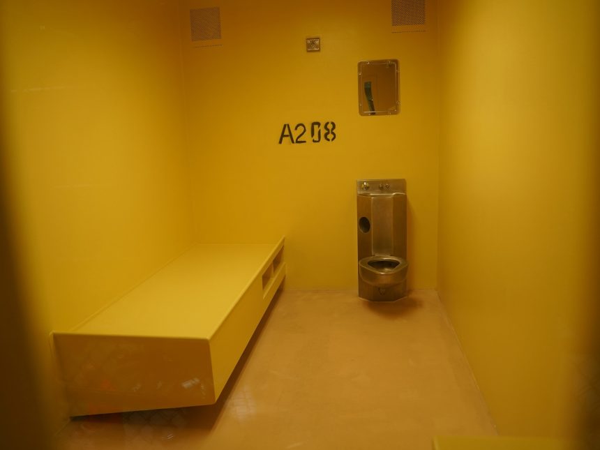 ICE Aumenta Envíos de Migrantes a Guantánamo y Reactiva Operaciones