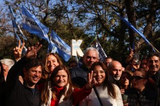 Intriga en la Caravana: Kicillof y Intendentes Dudan Asistir