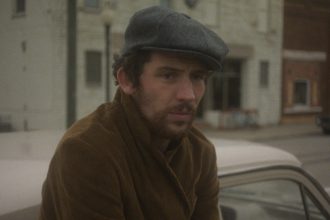 Josh O’Connor: De Príncipe Carlos a Intriga en el Robo de Arte