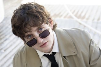 Dillom se une a Vélez: Cómo las polémicas impulsaron su carrera