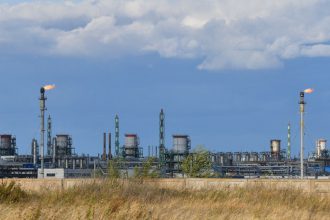 Ucrania lanza drones contra clave planta de gas en Rusia