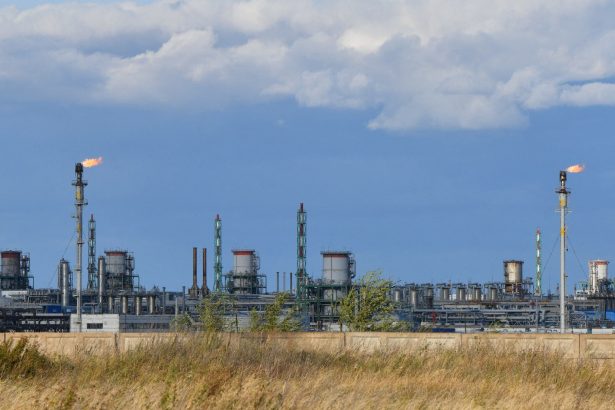 Ucrania lanza drones contra clave planta de gas en Rusia