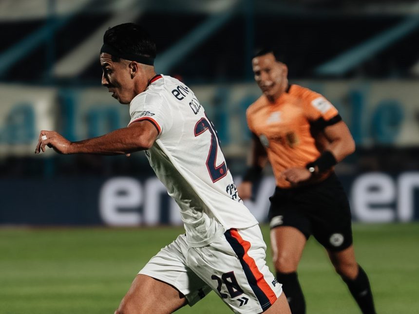 San Lorenzo da la vuelta a Atlético Tucumán y se acerca a la Sudamericana