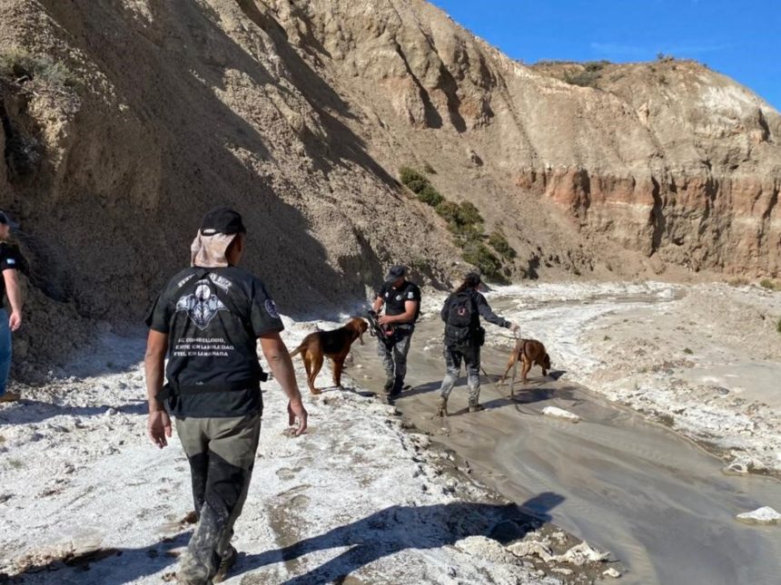 Zanjón de Visser: El enigmático lugar de búsqueda de Kreder y Morales