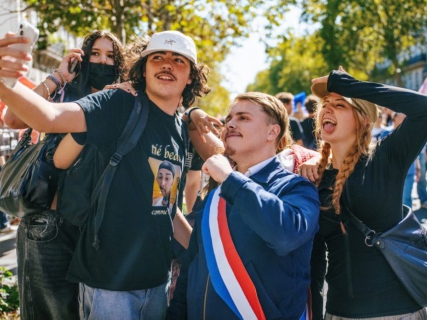 El perrito imperialista: el viral que unió a Milei y un diputado