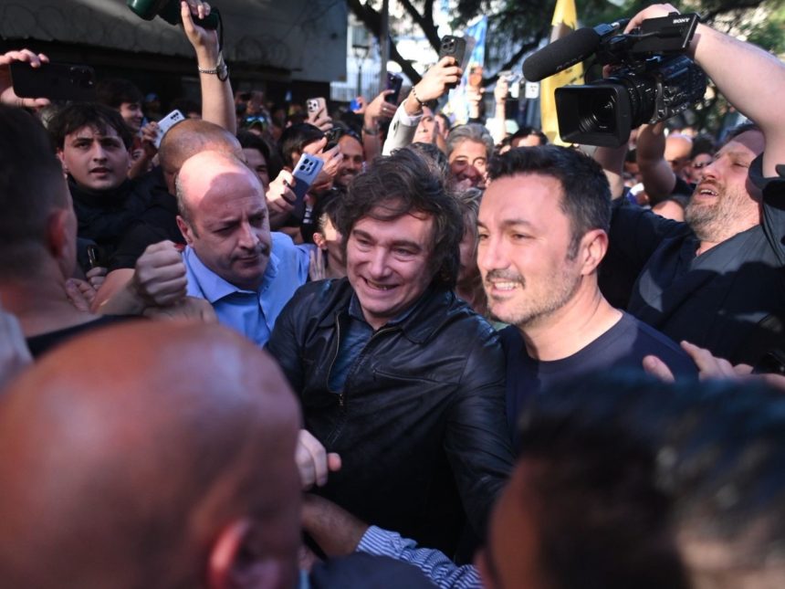 ¿Cambio en las Fuerzas Armadas? La salida de Luis Petri lo sugiere