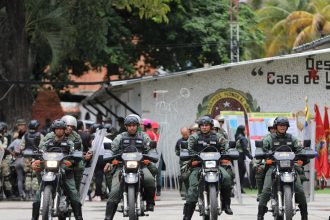 Venezuela moviliza tropas para frenar un ‘gobierno arrodillado’ a EE.UU