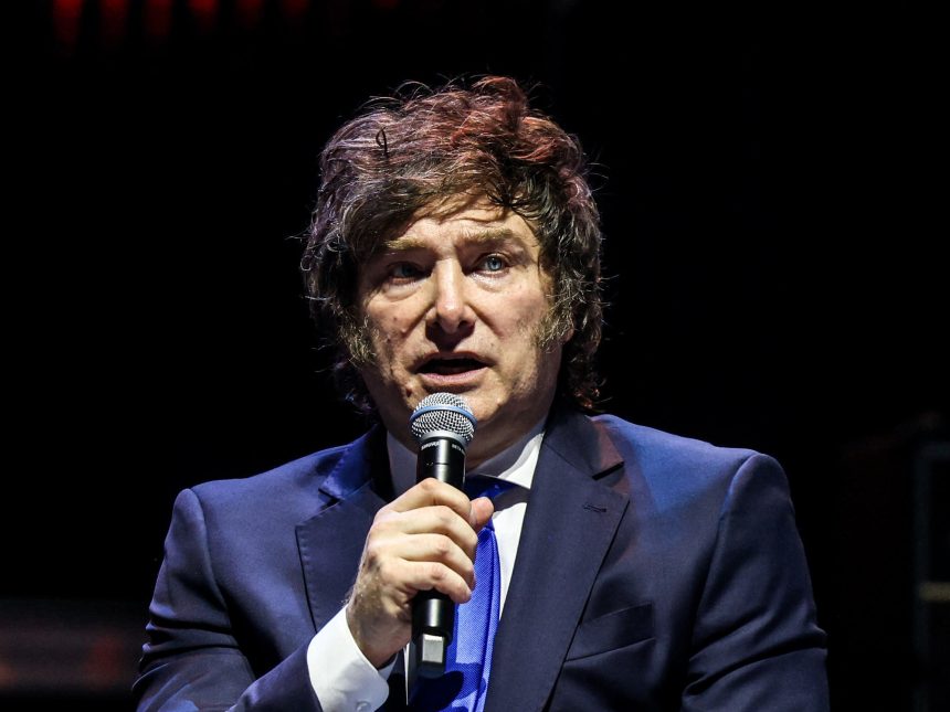 Javier Milei en Vivo: Reunión con JP Morgan y Cambios en el Gabinete