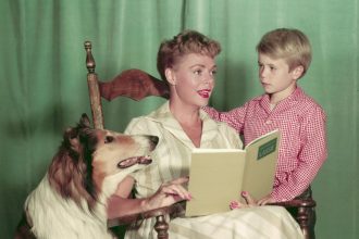 Fallece a los 100 años June Lockhart, icónica estrella de Hollywood