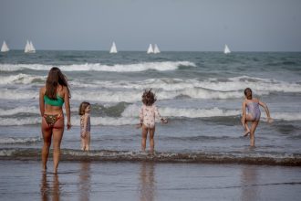 ¡Cuidado! Los celulares ponen en riesgo la seguridad de los niños