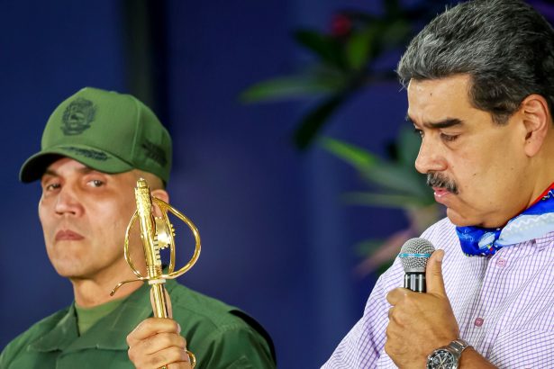 Maduro ataca a obispos y lanza red de espionaje contra críticos