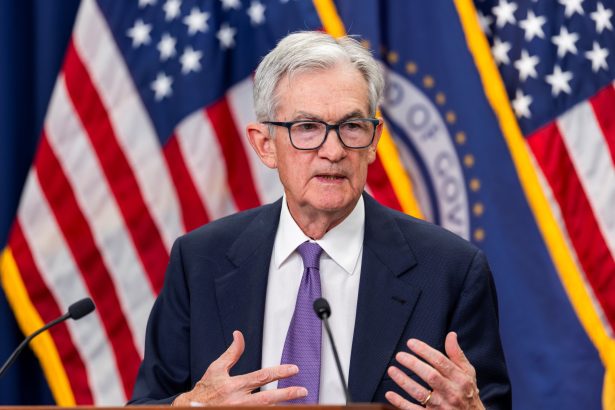 Fed Reduce Tasas por Segunda Vez en Medio de Incerteza Gubernamental