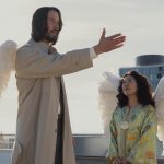 Keanu Reeves brilla en la comedia como un ángel torpe en ‘Cuando el cielo se equivoca