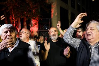 Conflicto en la CGT: Barrionuevo se va y Moyano intensifica presión