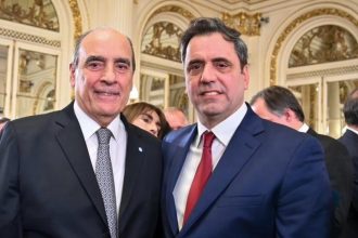 Renuncia sorpresiva: Lisandro Catalán deja el Ministerio del Interior