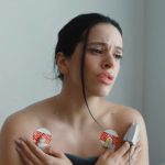 Rosalía sorprende: su nuevo disco ‘Lux’ rinde homenaje a Dios en 14 idiomas