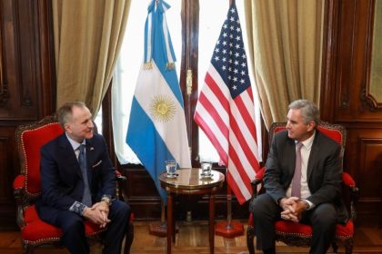 Pablo Quirno: Primer Encuentro Oficial con el Embajador de EE.UU