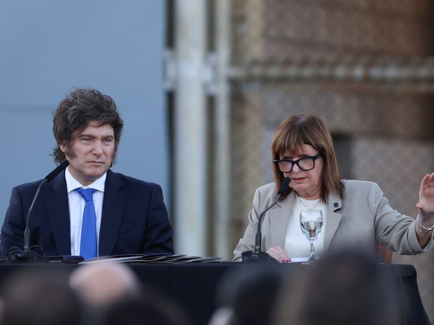 Javier Milei designa a Patricia Bullrich como líder en el Senado