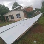 Impactante temporal en Misiones: autos volcados y árboles caídos