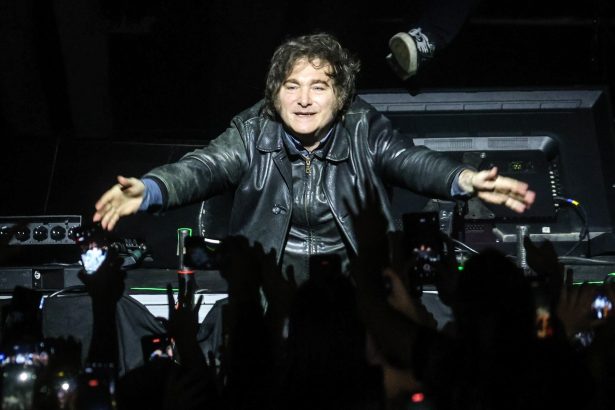 Descubre ‘Himno a Milei’: La Canción que Arrasa entre Sus Seguidores