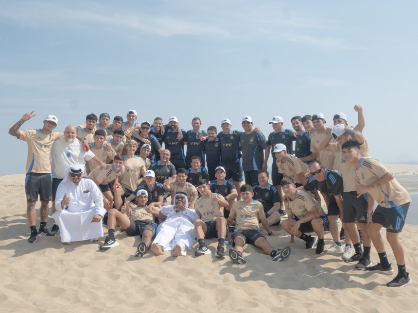 Sub 17 de Placente: Aventura en el desierto de Qatar rumbo a 16avos