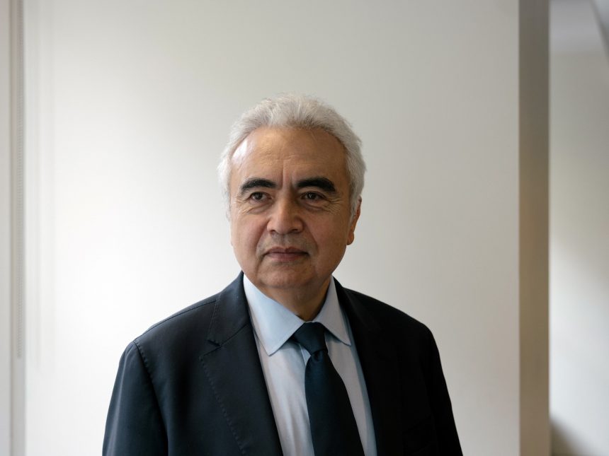 Descubre por qué todos buscan al ‘hombre más aburrido del mundo