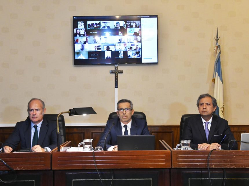 Reunión clave: La Cámara de Casación excluye a abogados de Cristina y De Vido