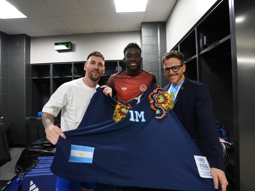 Argentina: Celebrando el Día de los Ponchos Azules, un país solidario