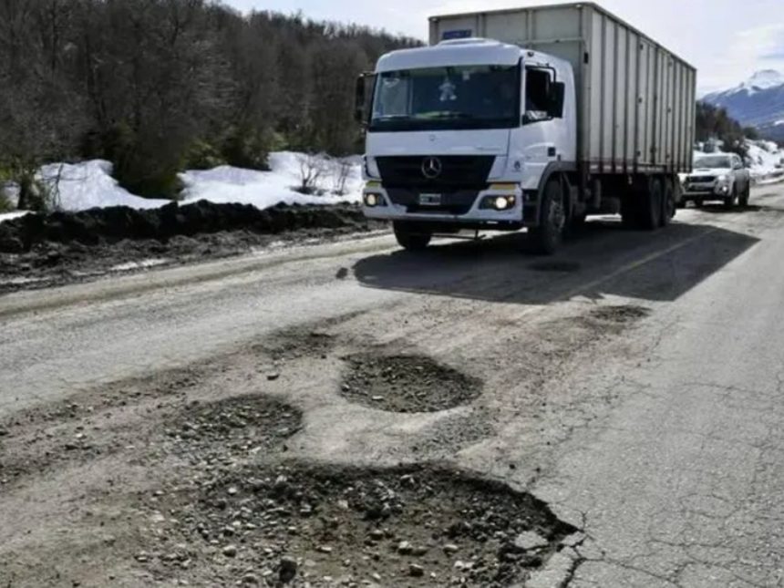 ¡Urgente! Gobernador exige reparaciones inmediatas en Ruta 40