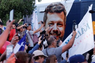 Desenmascarando la campaña electoral en Chile: Fake News y encuestas