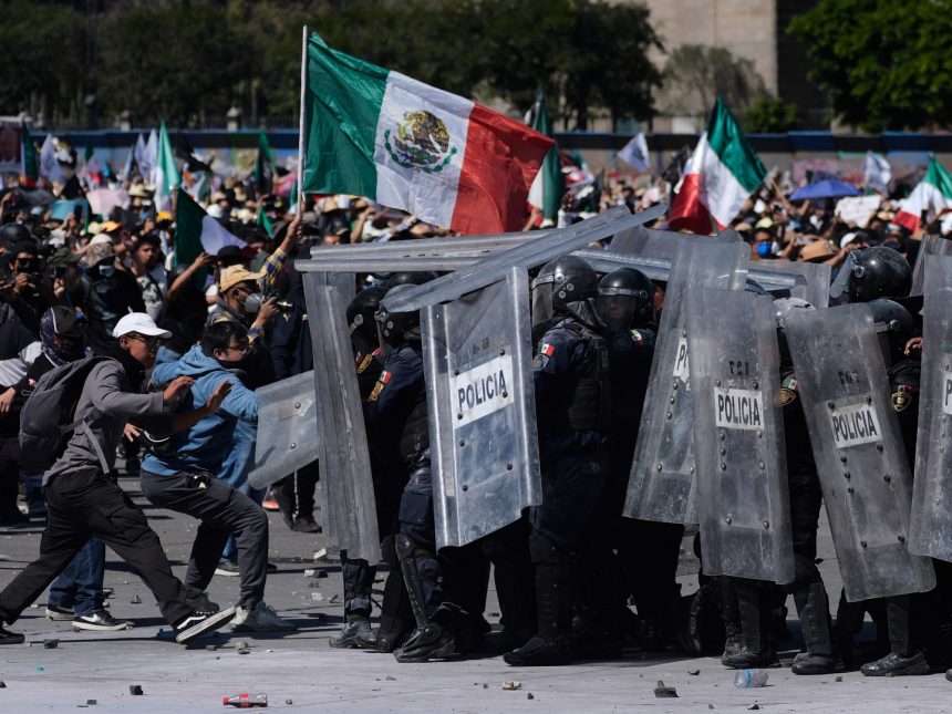 Protestas de la Generación Z en México: Choques y Violencia Policial