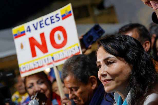 Referéndum en Ecuador: La derrota de Noboa y el descontento ciudadano