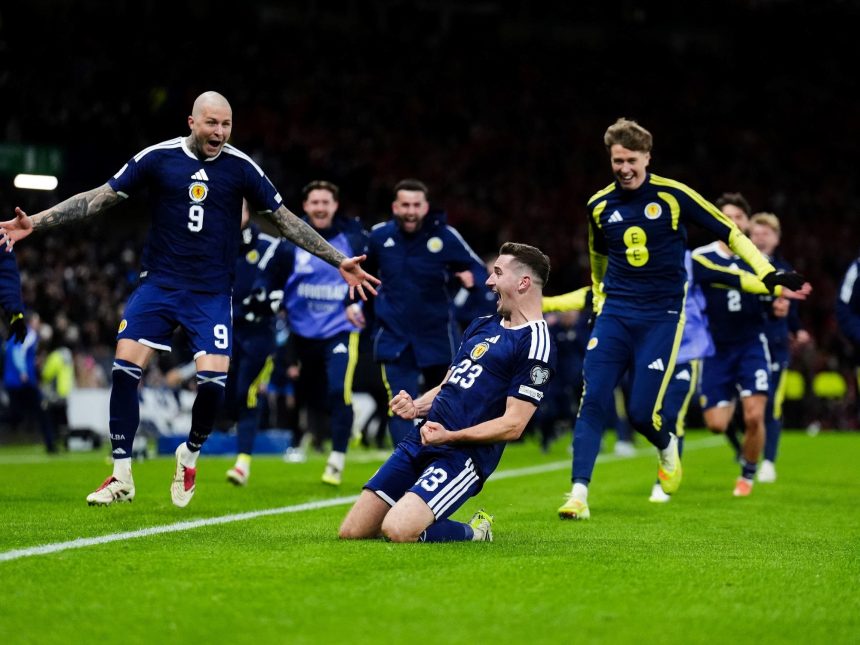 Escocia sorprende a Dinamarca con golazo y clasifica al Mundial 2026