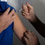 Escasez de Vacunas Pfizer en Provincias: Impacto del Rebrote de Covid