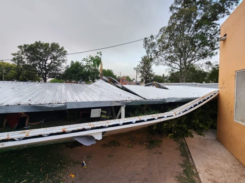 Impactante tormenta en Córdoba: dos niñas heridas por derrumbe