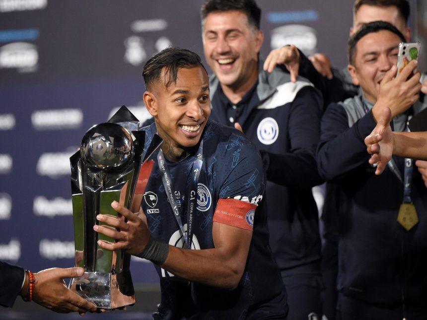 Sebastián Villa se despide de Independiente Rivadavia: ¿su próximo destino?