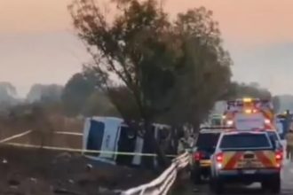 Tragedia en México: 7 muertos y 20 heridos en vuelco de colectivo